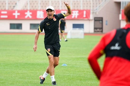 好想男人又曰又添视频